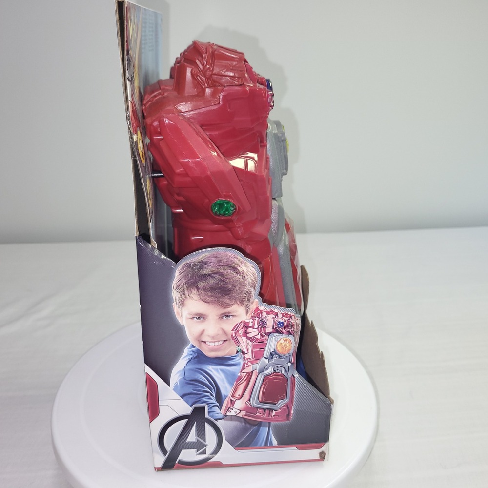 Hasbro Marvel Avengers Electronic Gauntlet Kids OS Red Excellent Lights Sound - Picture 5 of 7